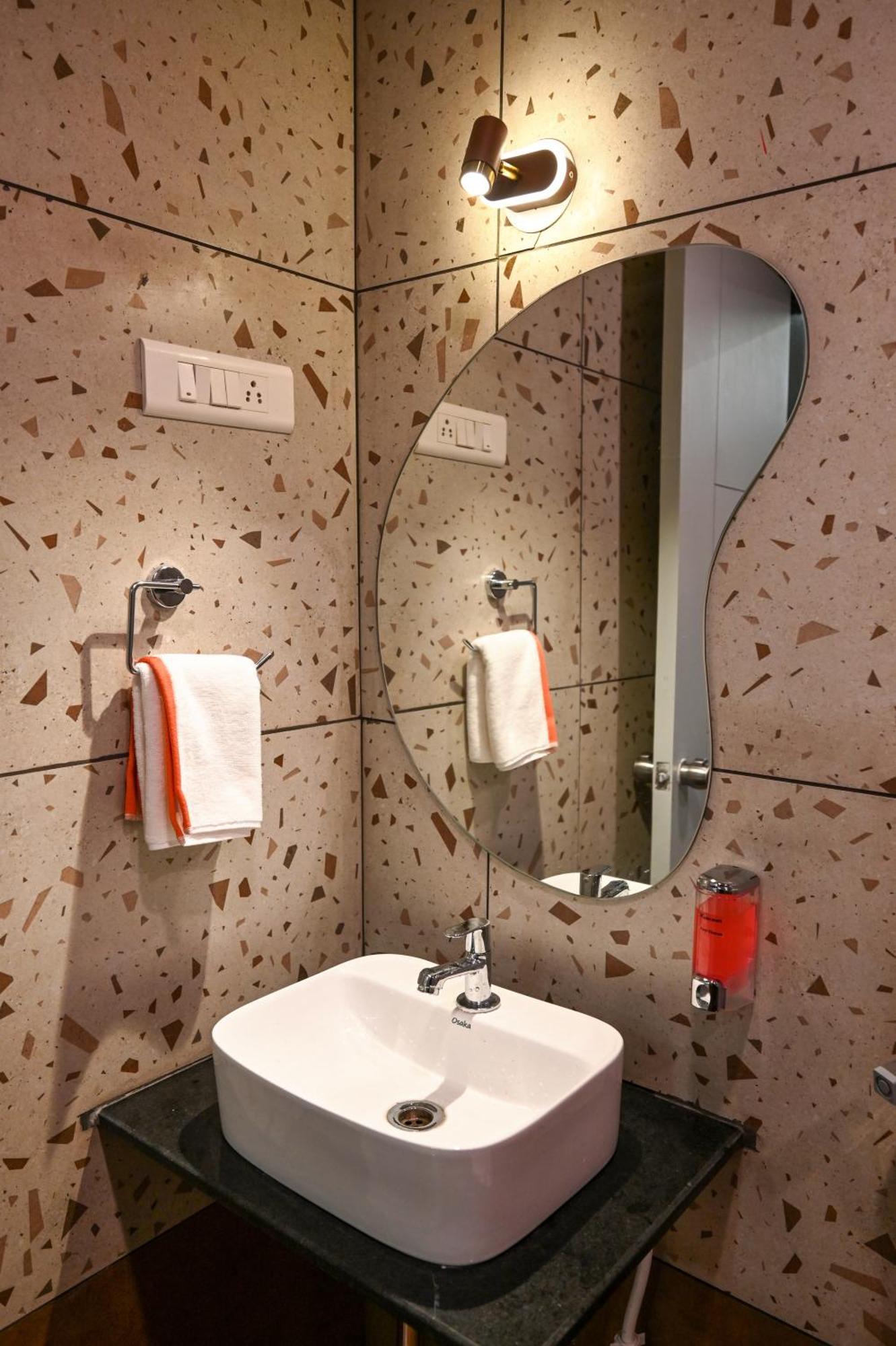 Hotel Miraya Inn - A Boutique Stay Poona Buitenkant foto