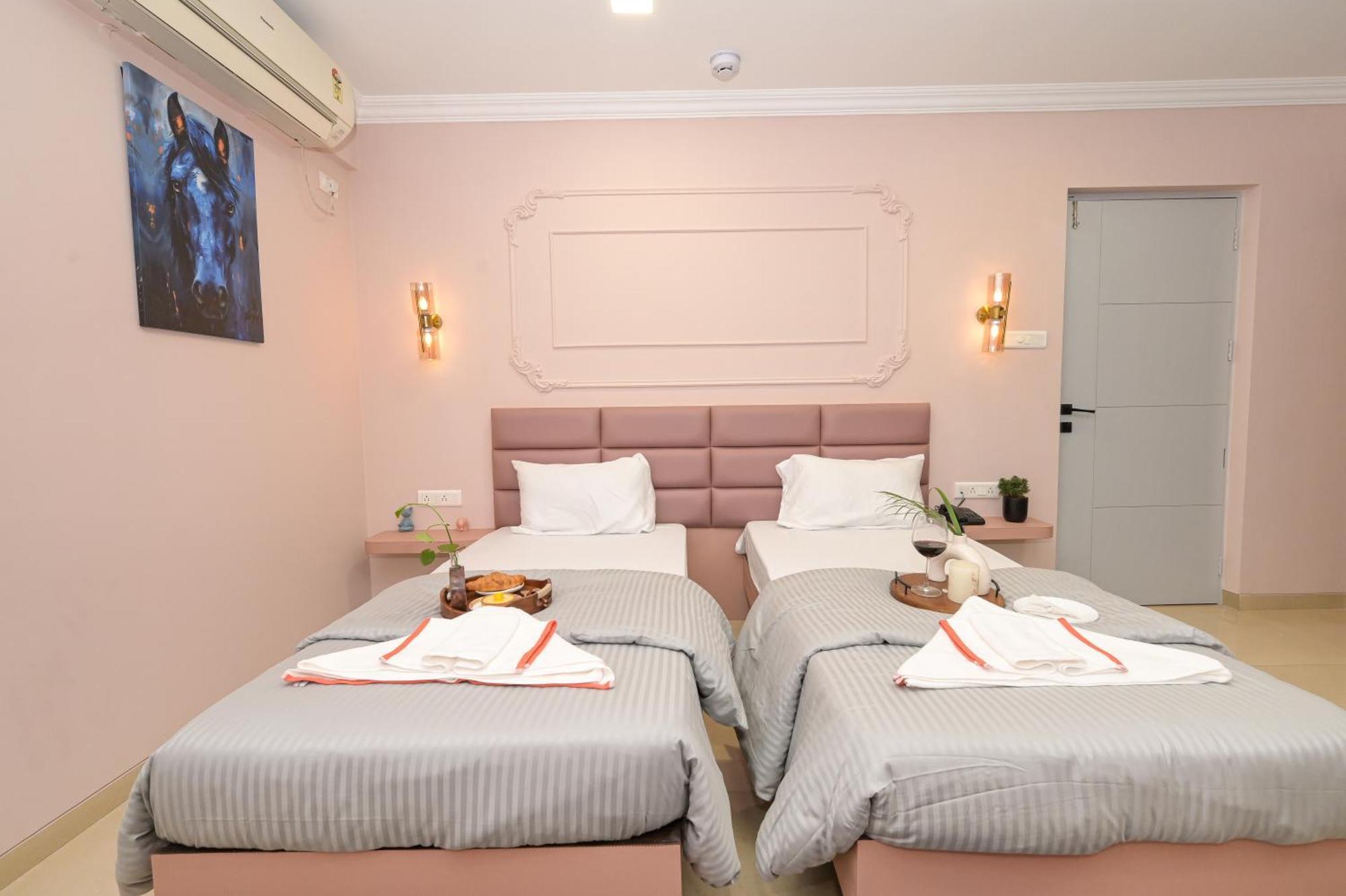 Hotel Miraya Inn - A Boutique Stay Poona Buitenkant foto